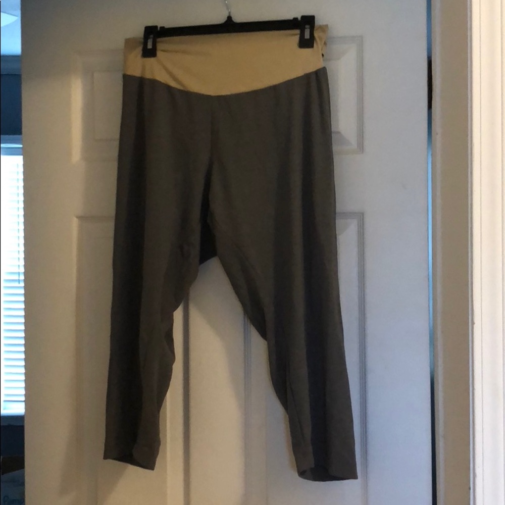Maternity leggings